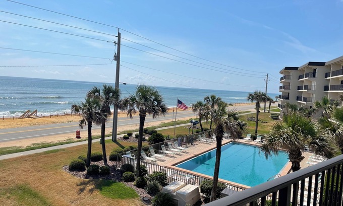 Glenwood Condo | Last Minute Special for August with Million Dollar Views!