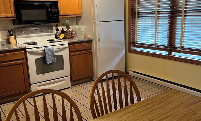 Wells House | Last week of summer, Sept 12-19, 2 BR townhouse rental in Wells, Maine. NO PETS.