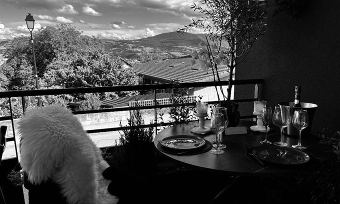 Challonges Apartment | latelierdefranck