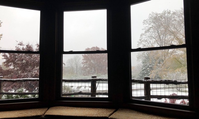 Hot Springs Hotel | Laughing Heart Lodge