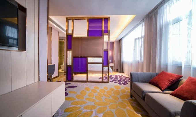 Yishui County Hotel | Lavande Hotel Yishui Wande Plaza