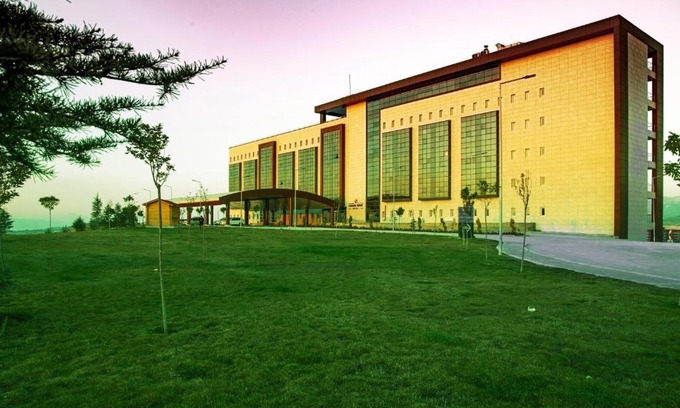Yesilova Hotel | Lavanta Tepesi Hotel ve Spor Tesisleri