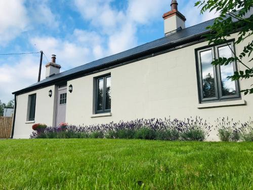 Newbridge House | Lavender Cottage - 2 Bedroom Home