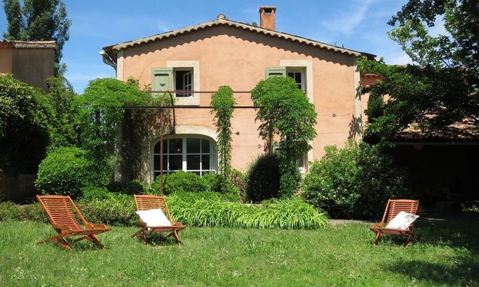 Cereste Villa | Lavender, Luberon view, swimming pool, AC : Villa Mas du Luberon 15 km from Apt