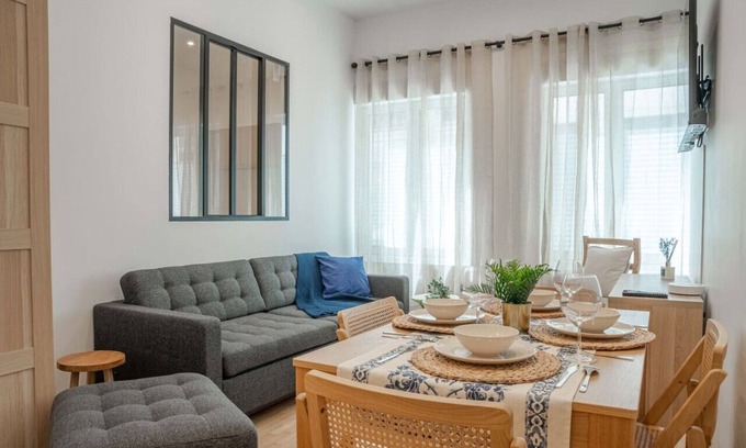 Enfants-Rouges Apartment | Lavie Maison A/C & Balneo