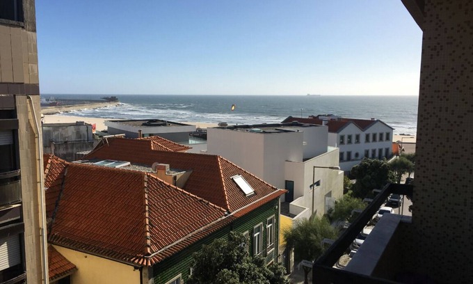 Leca da Palmeira Apartment | Leça Beach Flat*Amazing views*Porto