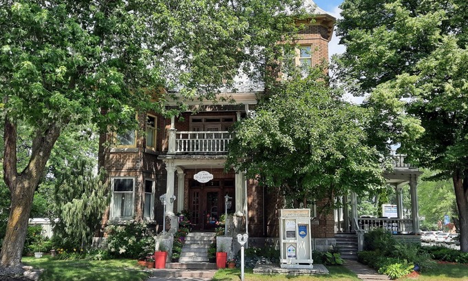Mauricie Bed & Breakfast | Le 100 St-Laurent