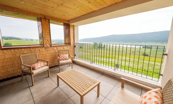 Les Rousses Apartment | Le 234, between lake and mountains