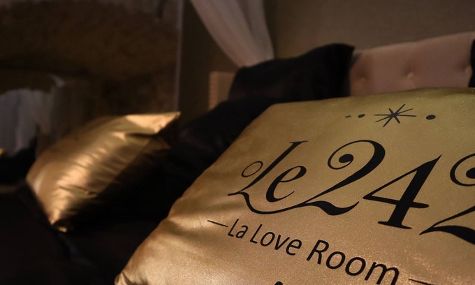 Monteils Other | Le 242, The Love Room