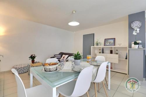 Cesson-Sevigne Apartment | Le balcon de sevigne