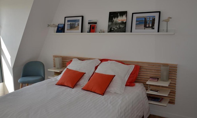 Downtown Angers Bed & Breakfast | LE BEAU REPAIRE, chambres d'hôtes, quartier historique, 1 à 3 chambres, étage indépendant