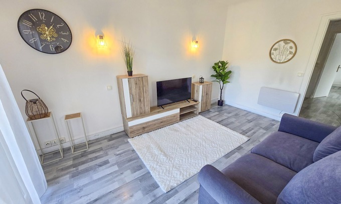 Chateau-Arnoux-Saint-Auban Apartment | Le Cosy du Lac | Lake View – Central Quiet – Parking – Wifi – Bright Apartment 4 Guests