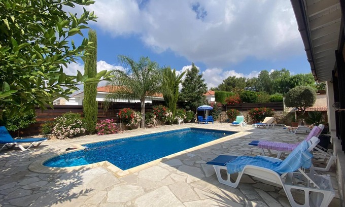 Souni-Zanakia House | "Le Caroubier" Splendid 3 Bedrooms Bungalow