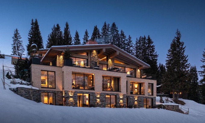 Lech am Arlberg Ski Chalet | LE CHALET - Luxury Hideaway