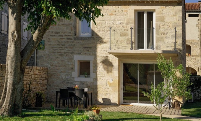Saint-Privat-de-Champclos House | Le Clos des Taulelles Gite 4* M2