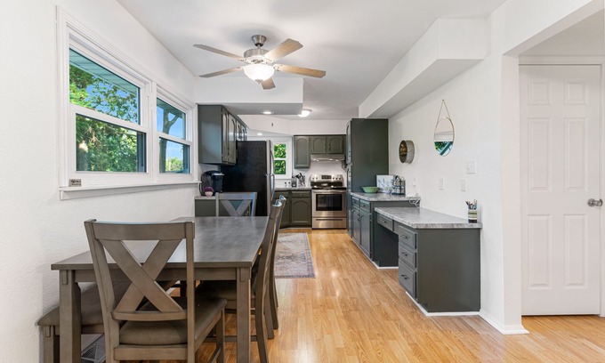 Le Claire Condo | Le Claire Condo