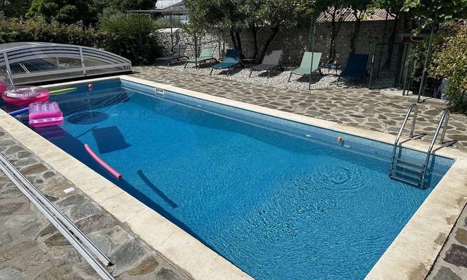 Aubenas Villa | Le Clos de Lolivier - 3 Logements Indépendants