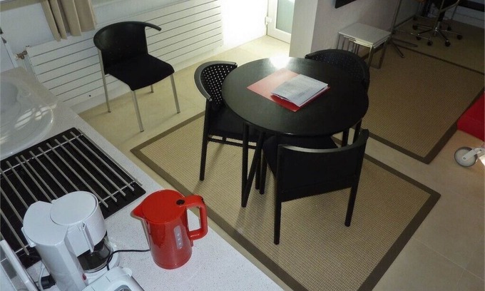 Marcq-en-Baroeul Apartment | 'Le Cosmobulles' Furnished studio. Gr Boulevards de Lille. Week or month rental