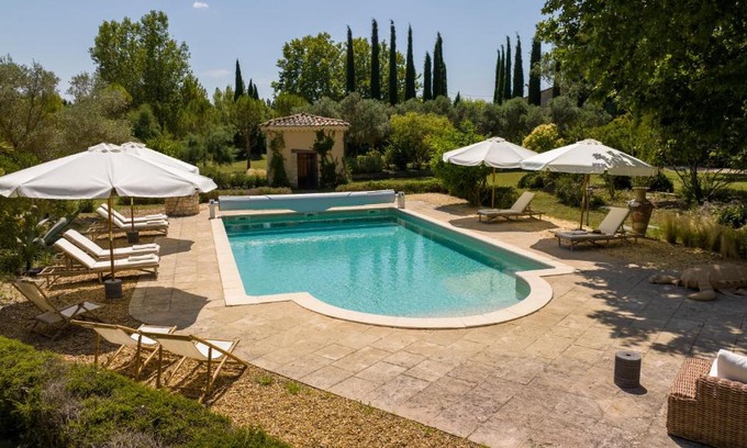 Monteux Bed & Breakfast | Le Domaine du Printemps