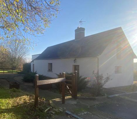 Saint-Vincent-du-Lorouer House | Le fer à cheval 72 - les contensières
