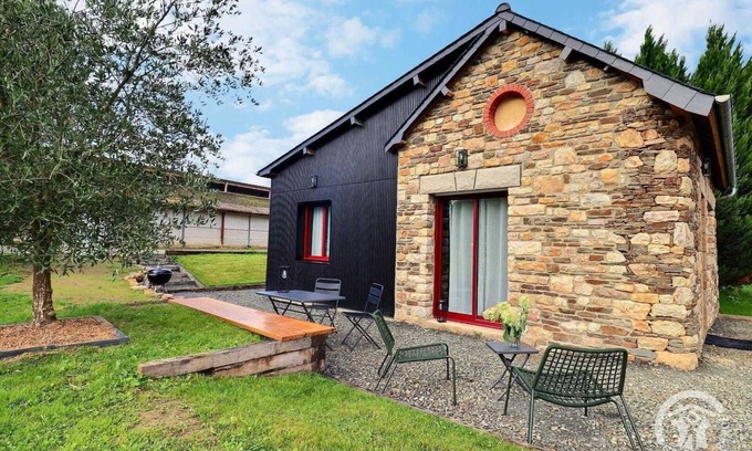 Saint-Georges-de-Chesne House | Le Four - RIVES-DU-COUESNON