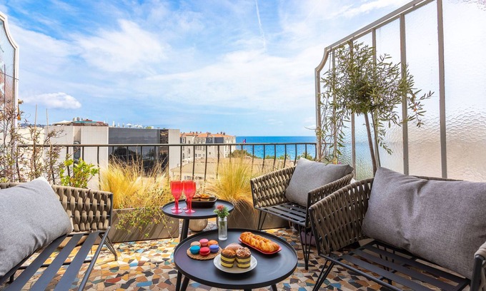 Les Baumettes Apartment | LE FRANCE AP4350 By Riviera Holiday Homes