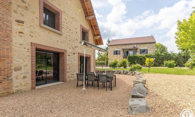 Glaine-Montaigut House | Le gîte des Varennes - GLAINE MONTAIGUT