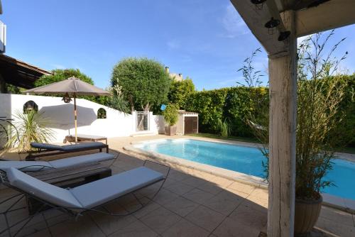 Saint-Victor-la-Coste Apartment | Le Gecko