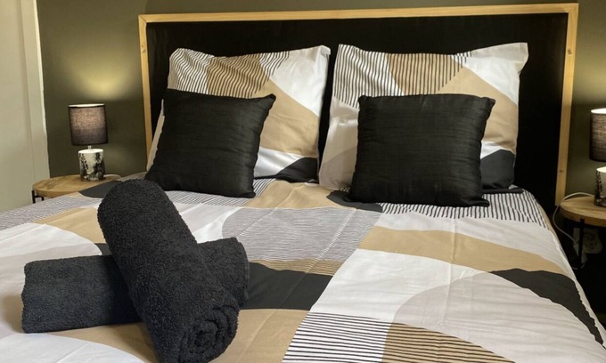 Gisors Condo | Le Jungle, Appartement Proche Commerces