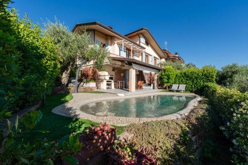Pieve a Elici Villa | Le Lanterne - Villa vista mare
