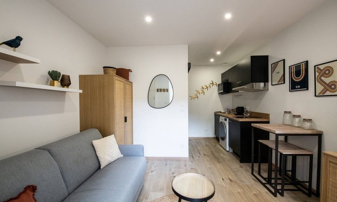 Yves Farge - Le Fleuve Apartment | Le Lortet - new studio - cozy atmosphere