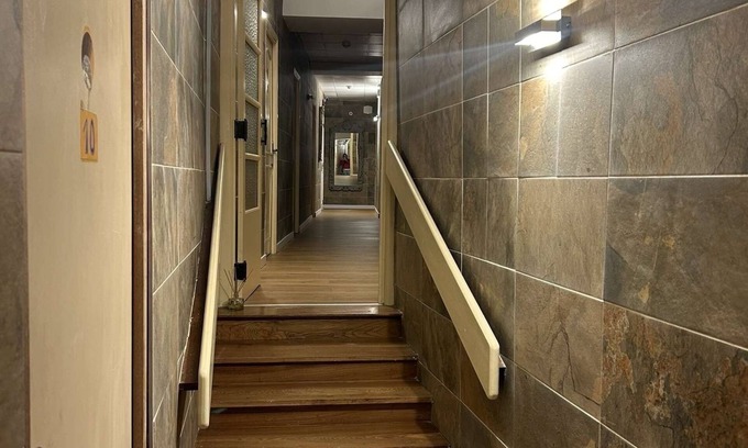 Lacrouzette Hotel | Le lys lacrouzette