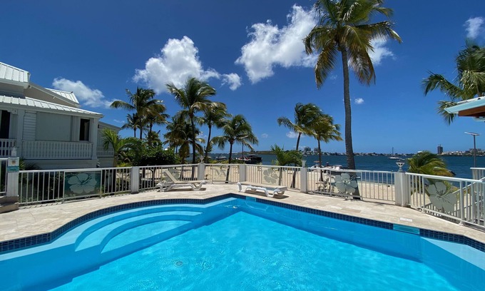 Nettle Bay Apartment | Le Colibri Apartment between Sea and Lagoon