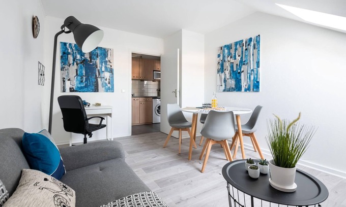 Gorge de Loup Apartment | Le Monnet - Cosy 2-Person Apartment near Metro Gorge de Loup
