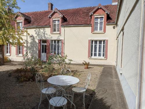 Molosmes House | Le Nid des Tourterelles