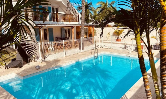 Etang Sale Les Bains Villa | LE NID TROPICAL, Piscine chauffée