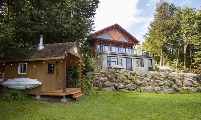 Lambton House | Le Oly | Chalet en bois rond | Bord de Lac
