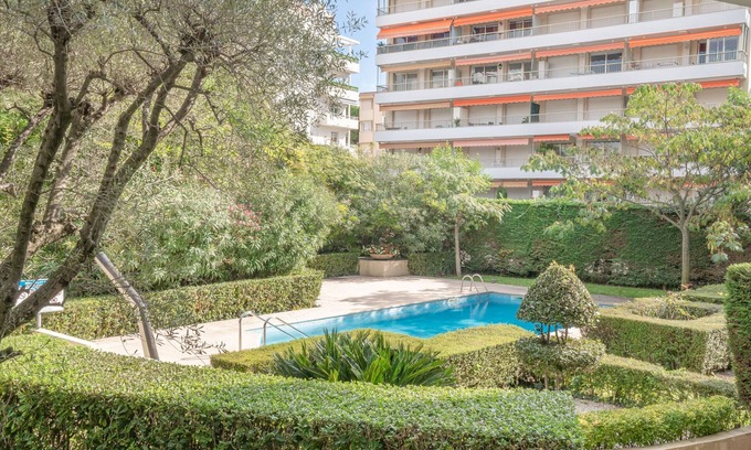 Cannes Apartment | Le Parisien