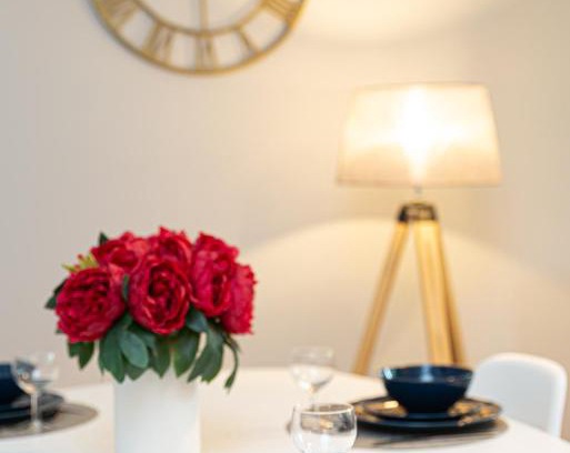 Devant-les-Ponts Apartment | Le petit Barclay - Appartement privé de 45 m2 - 2 a 4 personnes - Parking gratuit