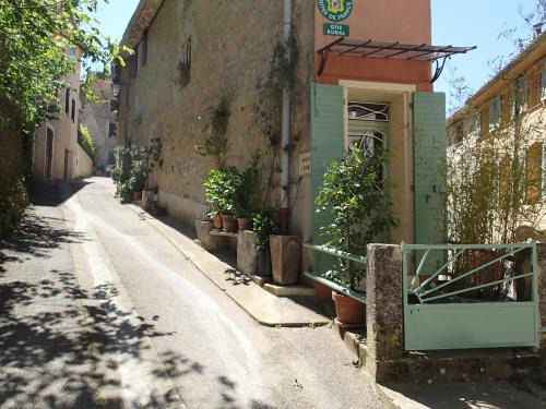 Meounes-les-Montrieux House | Le petit gîte du coin