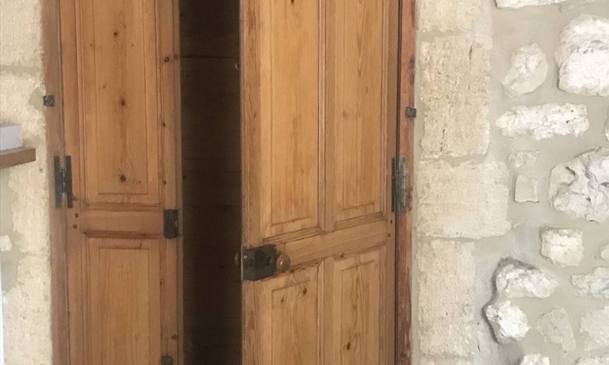 Collias House | Le Petit Presbytère