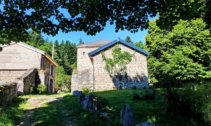 Tence House | Le Pré de Maulène, a haven of peace in the middle of nature for the whole family