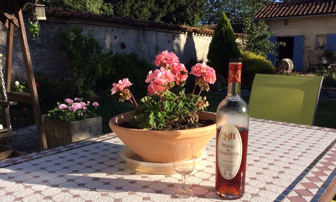 Sonnac Cottage | Le Puits, Beautiful Stone Cottage With Private Swimming Pool for Sole use
