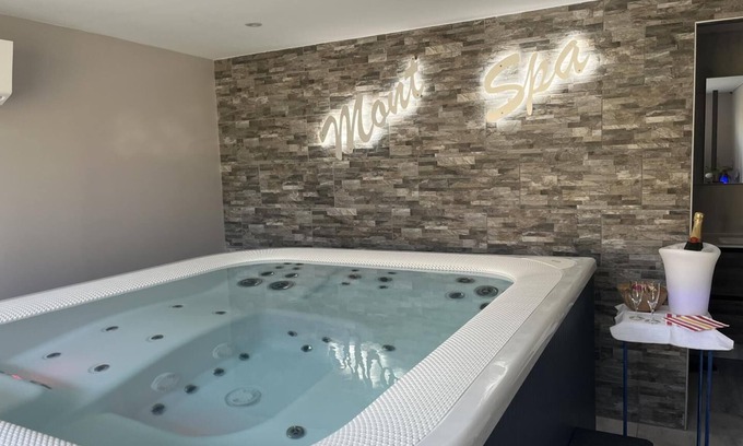 Montcornet House | LE Relais DE LA Fontaine