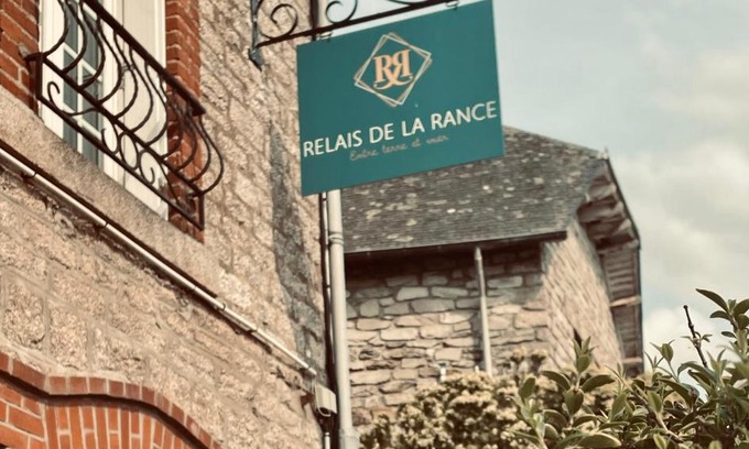 Quedillac Bed & Breakfast | Le relais de la rance - CHAMBRES D'HOTES