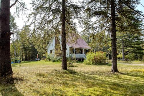 Chertsey Ski Chalet | Le Repère de l'Orignal