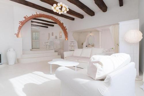 Grasse Apartment | Le Rom Antique