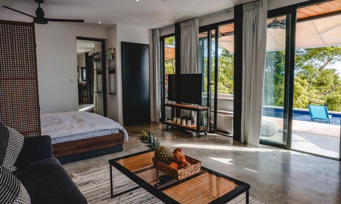 Carmen Apartment | Le Suite
