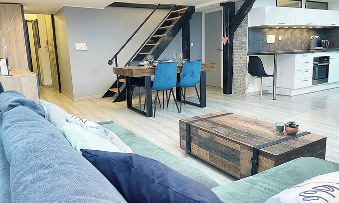 Reims Condo | Le Sweet Home - 5-person apartment - private parking and air conditioning