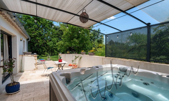 Saint-Paulet-de-Caisson Cottage | Le Titibu: Gîte and Spa between Ardèche and Provence, ideal for two